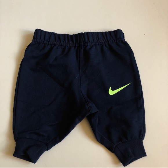 Nike outfit - Picture 4 of 4